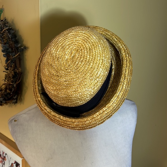 SUNDANCE Woven Straw Hat Curled Brim Black Gross-grain Ribbon Vtg Vibe Feminine - Picture 14 of 16